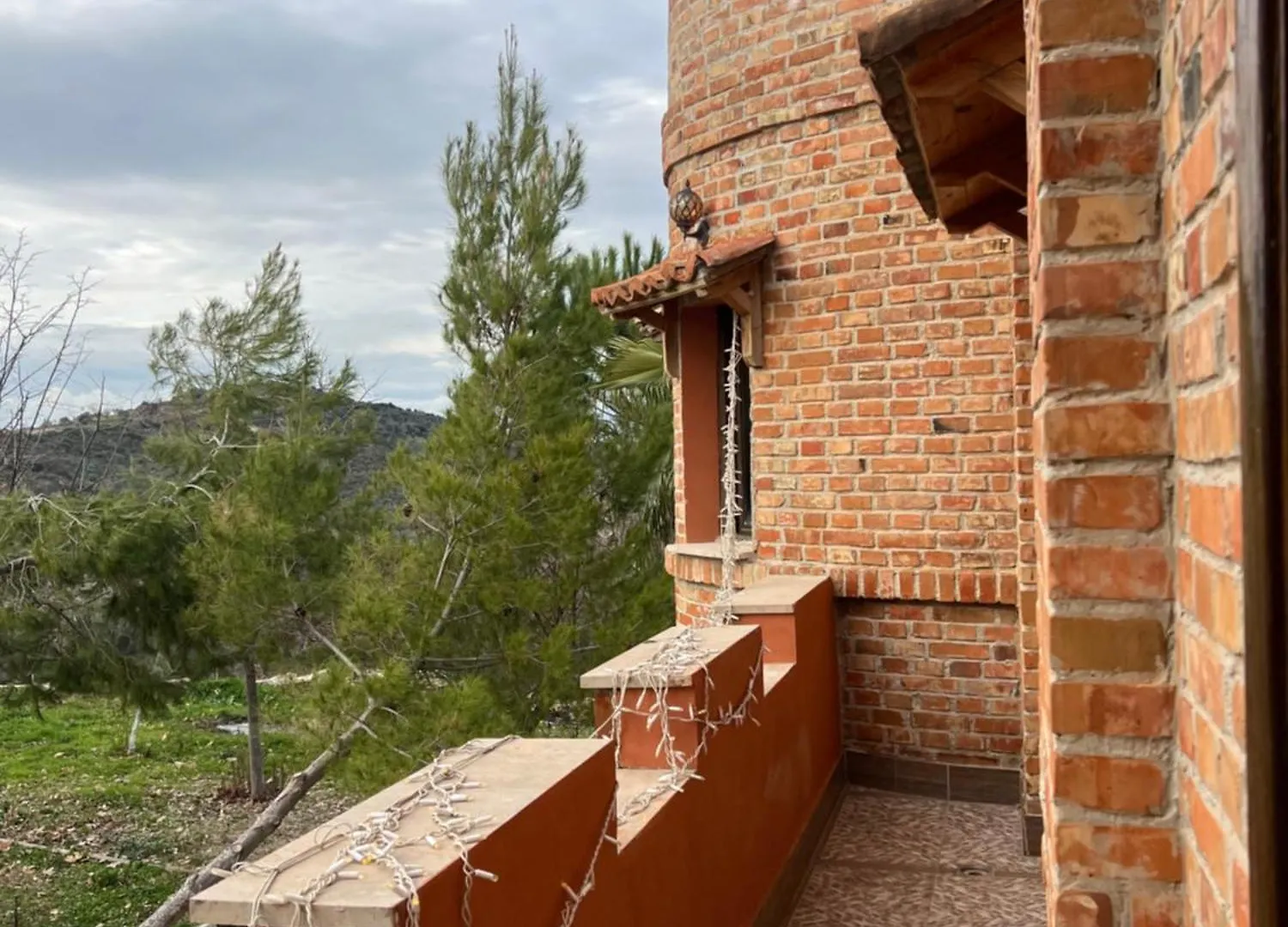 Keshtjella Myftari Villa Patos Albania