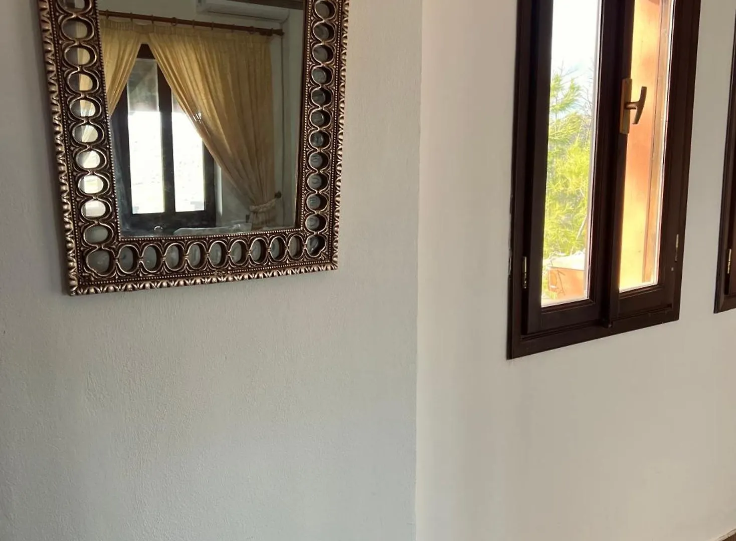Keshtjella Myftari Villa Patos