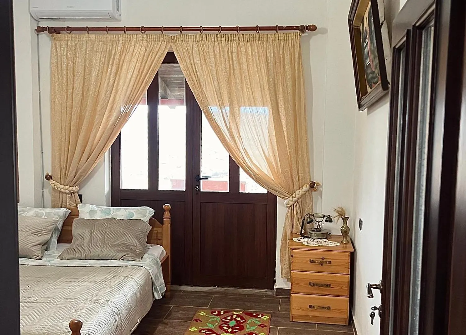 Keshtjella Myftari Villa Patos