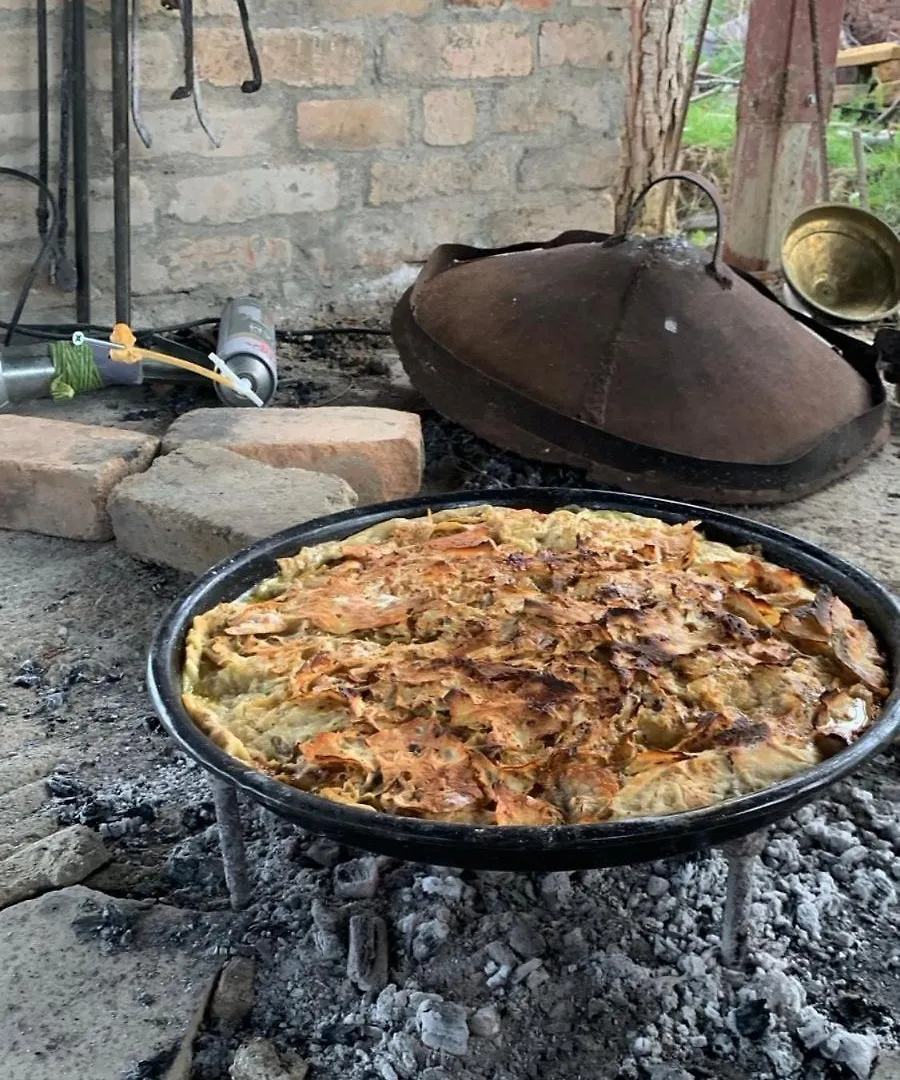 Keshtjella Myftari Vila Patos
